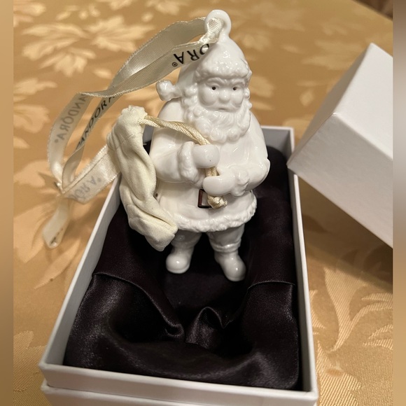 Pandora White Santa Ornament - Picture 5 of 8